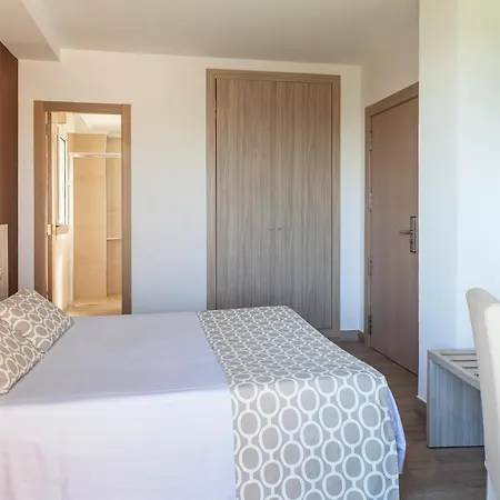 Olympia Ronda Ii 3* אל פואיג