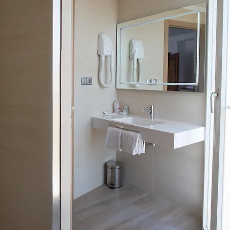 Hotel Olympia Ronda Ii 3*