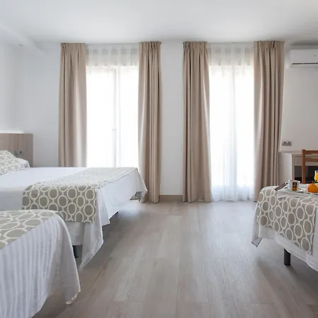 Olympia Ronda Ii Hotel