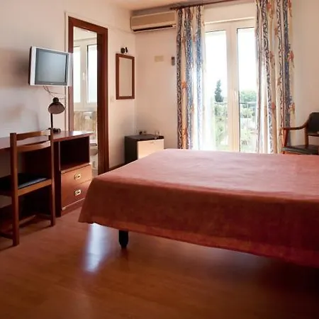 Hotel Olympia Ronda Ii El Puig (Valencia)